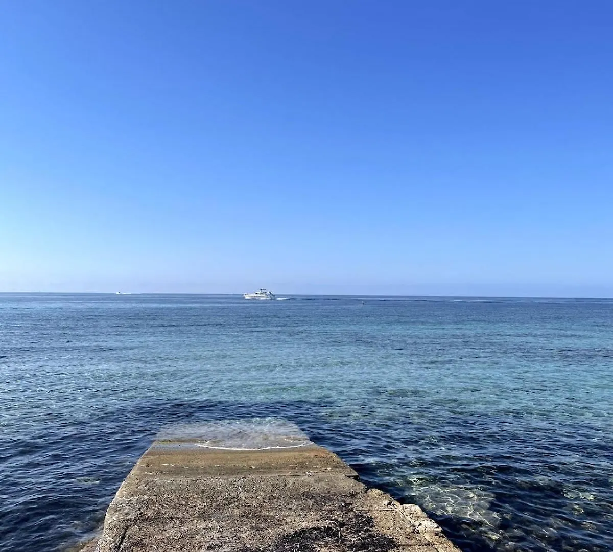 Gle Domu - Private Villa 50M From The Sea With Private Access Куарту-Сант'Элена 0*,  Италия